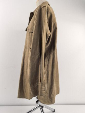 U.S. Army 2. Weltkrieg, Hemd für Mannschaften, spezielle Ausführung mit " gas flap",. Getragenes Stück, Grösse 15 1/2 - 33