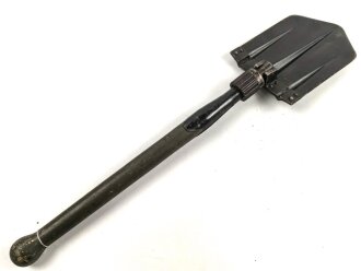 Klappspaten Wehrmacht. überlackiertes Stück , Hersteller gcq 41. Ungereinigt