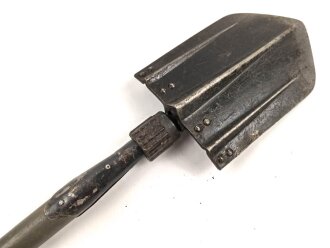 Klappspaten Wehrmacht. überlackiertes Stück , Hersteller ?  42. Ungereinigt