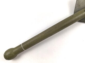 Klappspaten Wehrmacht. überlackiertes Stück , kein Hersteller erkennbar. Ungereinigt