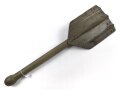 Klappspaten Wehrmacht. überlackiertes Stück , kein Hersteller erkennbar. Ungereinigt