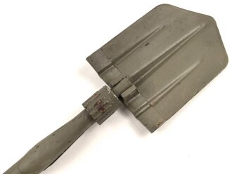 Klappspaten Wehrmacht. überlackiertes Stück ,...