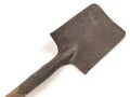 Spaten Luftschutz, Standard Wehrmacht Modell mit Brandstempel auf dem Holz. Leicht narbiges Stück, gereinigt