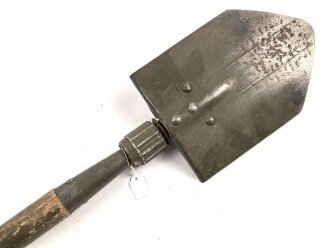 U.S. Army 1945 dated folding shovel M-1943. Uncleaned, original paint
