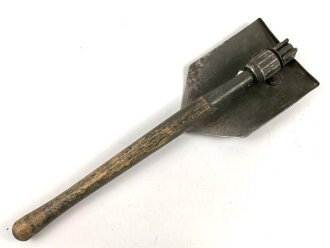 U.S. Army 1944 dated folding shovel M-1943. Uncleaned, original paint