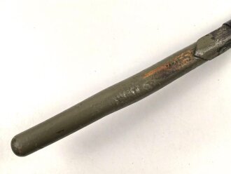 Polen 2 Weltkrieg, Spaten, überlackiert, ungereinigt