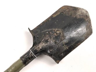 Polen 2 Weltkrieg, Spaten, überlackiert, ungereinigt