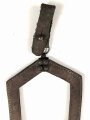 Trageleder für Spaten Modell 1878 System Linnemann. So unter anderem von Österreich / Ungarn und Tschechoslowakei geführt. UIngereinigt