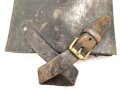 Spatenleder datiert 1908? unter Krone. Ungereinigtes Stück