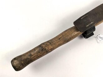 Kaiserreich und 1. Weltkrieg, Beilpicke in Lederfutteral. Guter Gesamtzustand, keine Stempelung erkennbar