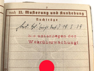 Wehrpaß und Verleihungsurkunden für einen Veterinär