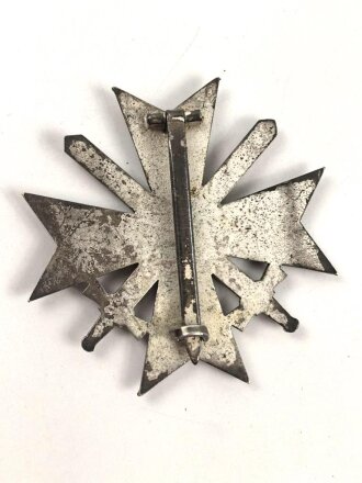 Kriegsverdienstkreuz 1. Klasse mit Schwertern, Buntmetall, guter Zustand