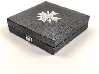 Etui zum Kriegsverdienstkreuz 1. Klasse mit Schwertern,...