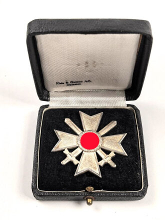 Kriegsverdienstkreuz 1. Klasse mit Schwertern,...