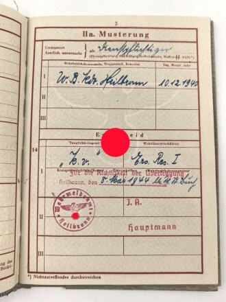 Zwei Wehrpässe von Gefallenen Brüdern einer Familie aus Heilbronn. Beides bei der Infanterie, einer in der Ukraine, einer in Rußland gefallen.