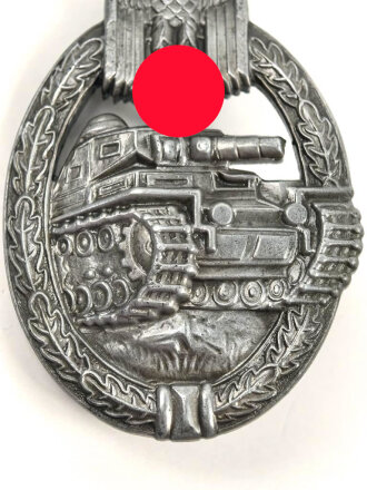 Panzerkampfabzeichen in silber, Zink versilbert, laut Vorbesitzer dem Hersteller Frank & Reif zuzuordnen. Sehr guter Zustand