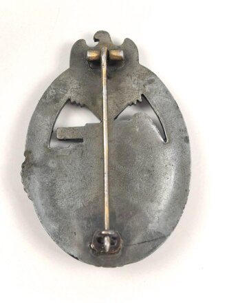 Panzerkampfabzeichen in silber, Zink versilbert, laut Vorbesitzer dem Hersteller Frank & Reif zuzuordnen. Sehr guter Zustand