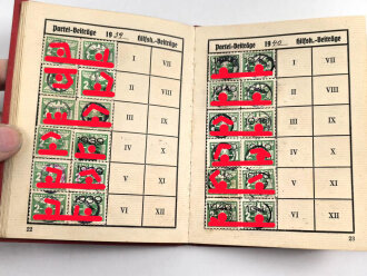 NSDAP Mitgliedsbuch Ausgabe 1935. Ausgestellt im Februar 1936 auf einen Angehörigen der SA. Uniformfoto , Marken und Spenden geklebt bis 1944. Dazu seine Mitgliedsbescheinigung von 1933