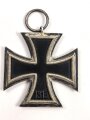 Eisernes Kreuz 2. Klasse 1939. Ungetragenes Stück ohne Herstellerbezeichnung im Bandring, in wohl zugehöriger Tüte von Franz Reischauer Oberstein