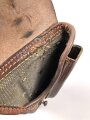 Luftwaffe, Pistolentasche für Pistole Ungarische M 37 Femaru. Stark getragenes Stück datiert 1941