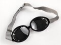 Getönte Brille mit Aluminiumrahmen, sieht man so immer wieder auf Fotos bei Angehörigen der Gebirgstruppe. Ungetragen, Gummiband ohne Funktion