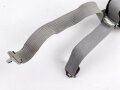 Getönte Brille mit Aluminiumrahmen, sieht man so immer wieder auf Fotos bei Angehörigen der Gebirgstruppe. Ungetragen, Gummiband ohne Funktion