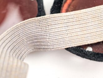 Getönte Brille mit Aluminiumrahmen, sieht man so immer wieder auf Fotos bei Angehörigen der Gebirgstruppe. Ungetragen, Gummiband ohne Funktion