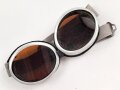 Getönte Brille mit Aluminiumrahmen, sieht man so immer wieder auf Fotos bei Angehörigen der Gebirgstruppe. Ungetragen, Gummiband ohne Funktion