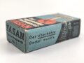 "FASAN" Rasierapparat aus weißer Preßmasse. Ungebraucht, in der originalen Umverpackung, diese leicht zerdrückt