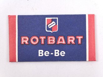 "Rogerit" Rasierapparat aus Metall. Ungebraucht, in der originalen Umverpackung, diese leicht zerdrückt