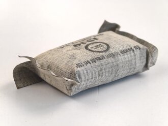 Verbandpäckchen kleines Modell datiert 1940 , gehört so unser anderem in Verbandkästen der Wehrmacht und des Luftschutz