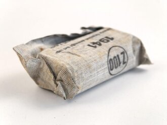 Verbandpäckchen kleines Modell datiert 1941 , gehört so unser anderem in Verbandkästen der Wehrmacht und des Luftschutz