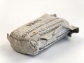 Verbandpäckchen kleines Modell datiert 1941 , gehört so unser anderem in Verbandkästen der Wehrmacht und des Luftschutz