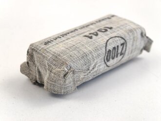 Verbandpäckchen kleines Modell datiert 1941 , gehört so unser anderem in Verbandkästen der Wehrmacht und des Luftschutz