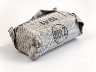 Verbandpäckchen kleines Modell datiert 1941 , gehört so unser anderem in Verbandkästen der Wehrmacht und des Luftschutz