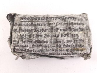 Verbandpäckchen kleines Modell datiert 1941 , gehört so unser anderem in Verbandkästen der Wehrmacht und des Luftschutz
