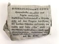 Verbandpäckchen kleines Modell datiert 1943 , gehört so unser anderem in Verbandkästen der Wehrmacht und des Luftschutz