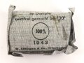 Verbandpäckchen kleines Modell datiert 1943 , gehört so unser anderem in Verbandkästen der Wehrmacht und des Luftschutz