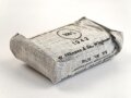 Verbandpäckchen kleines Modell datiert 1943 , gehört so unser anderem in Verbandkästen der Wehrmacht und des Luftschutz