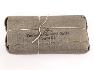 Verbandpäckchen großes Modell datiert 1939 , gehört so unser anderem in Verbandkästen der Wehrmacht und des Luftschutz