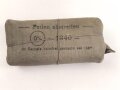 Verbandpäckchen großes Modell datiert 1940 , gehört so unter anderem in Verbandkästen der Wehrmacht und des Luftschutz