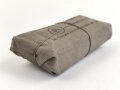 Verbandpäckchen großes Modell datiert 1940 , gehört so unter anderem in Verbandkästen der Wehrmacht und des Luftschutz