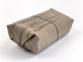 Verbandpäckchen großes Modell datiert 1940 , gehört so unter anderem in Verbandkästen der Wehrmacht und des Luftschutz