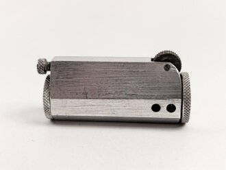 Feuerzeug aus Leichtmetall, leer, Höhe etwa 55mm,...
