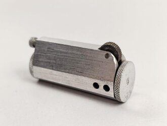 Feuerzeug aus Leichtmetall, leer, Höhe etwa 55mm,...