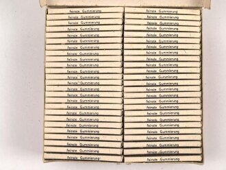 50 Blatt EFKA Zigarettenpapier, sehr guter Zustand, sie erhalten ein ( 1 ) Stück aus dem originalen Umkarton, dieser mit geschwärzter Steuerbanderole mit Hakenkreuz