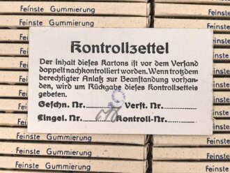 50 Blatt EFKA Zigarettenpapier, sehr guter Zustand, sie erhalten ein ( 1 ) Stück aus dem originalen Umkarton, dieser mit geschwärzter Steuerbanderole mit Hakenkreuz