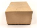 Leere Umverpackung für 100 Stück Hoheitsabzeichen für Feldmütze mit Kokarde ( Spiegel in Trapezform) Maße etwa 8,5 x 12 x 5cm