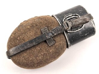 Feldflasche Wehrmacht, durchgängig HRE41 gestempelt, gebraucht