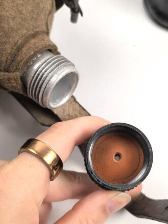 Labeflasche Wehrmacht für Sanitätspersonal. Sehr guter Zustand, Trageriemen fehlt, defekt